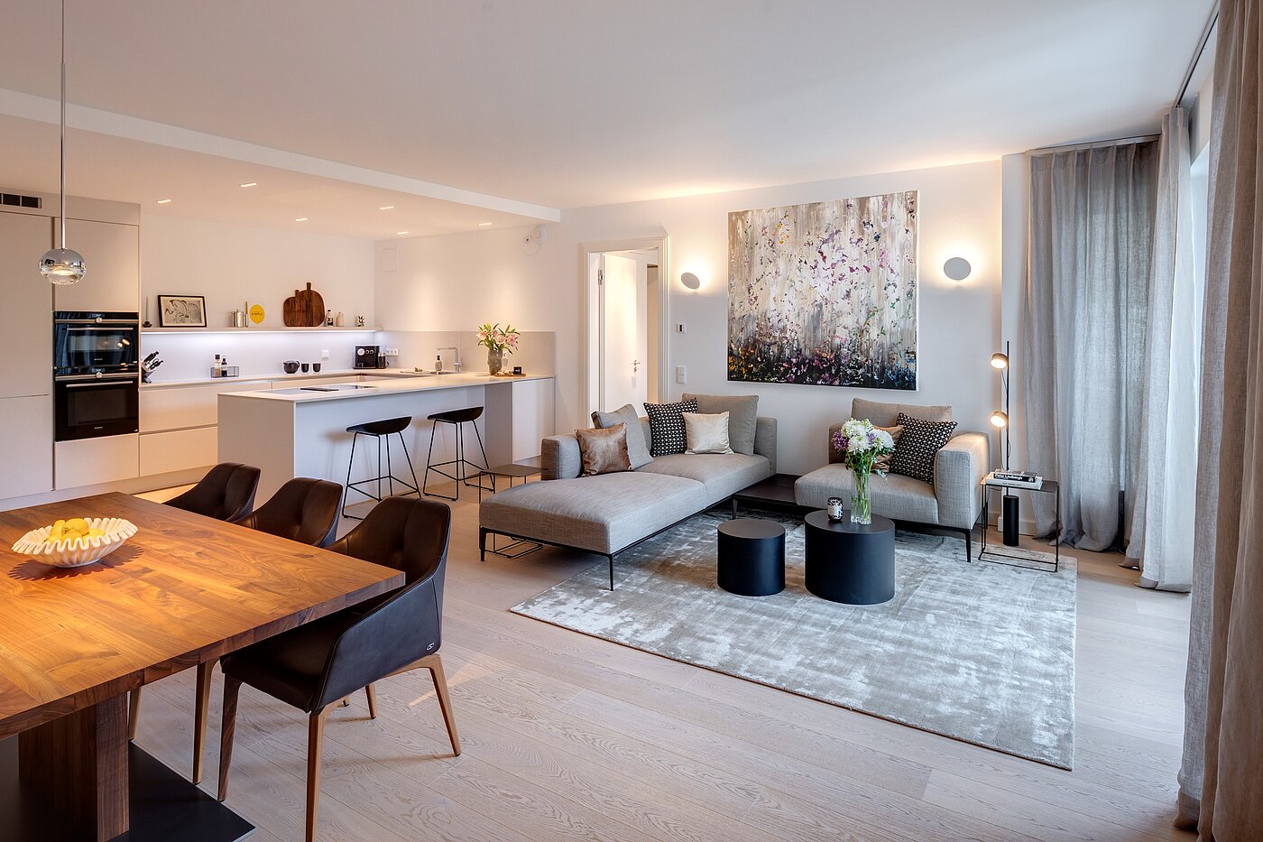 apartamento em prédio com 3 Zimmern | 70046 | Geräumiger Wohn/ Essbereich...