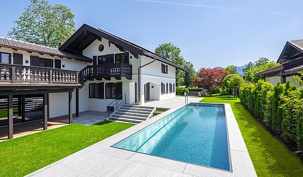 Особлива властивість з 15 Кімнати | Bad Wiessee | 701591 | Landhaus mit Außenpool