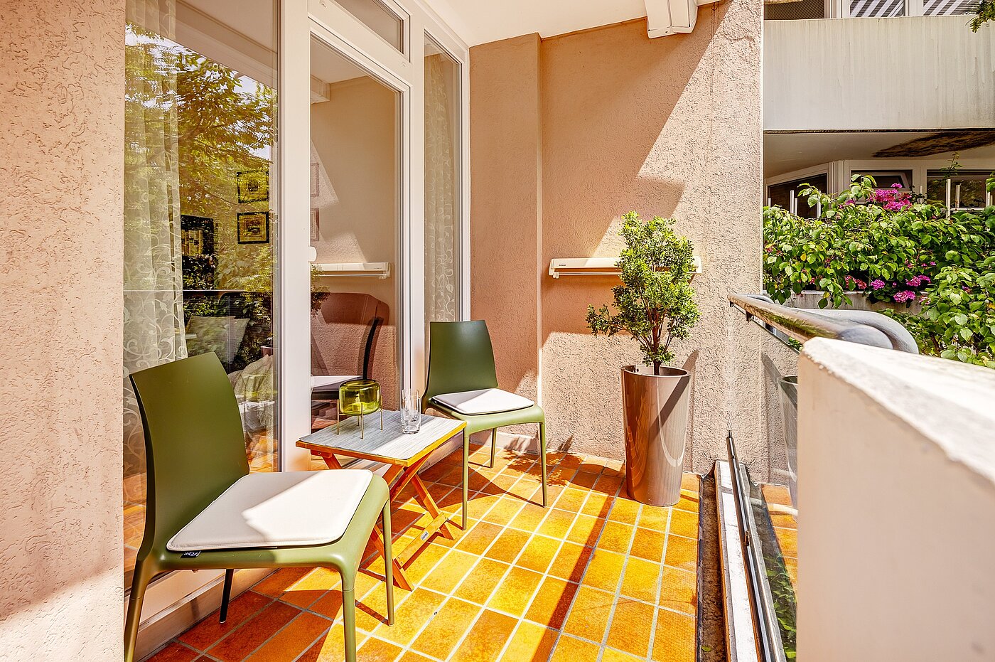 Flad med 2.5 Værelser | München-Nymphenburg | 2204ML61 | Sonniger Balkon...