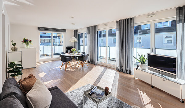 Penthouse s spletno stranjo . 2 Sobe | München-Bogenhausen | 70385