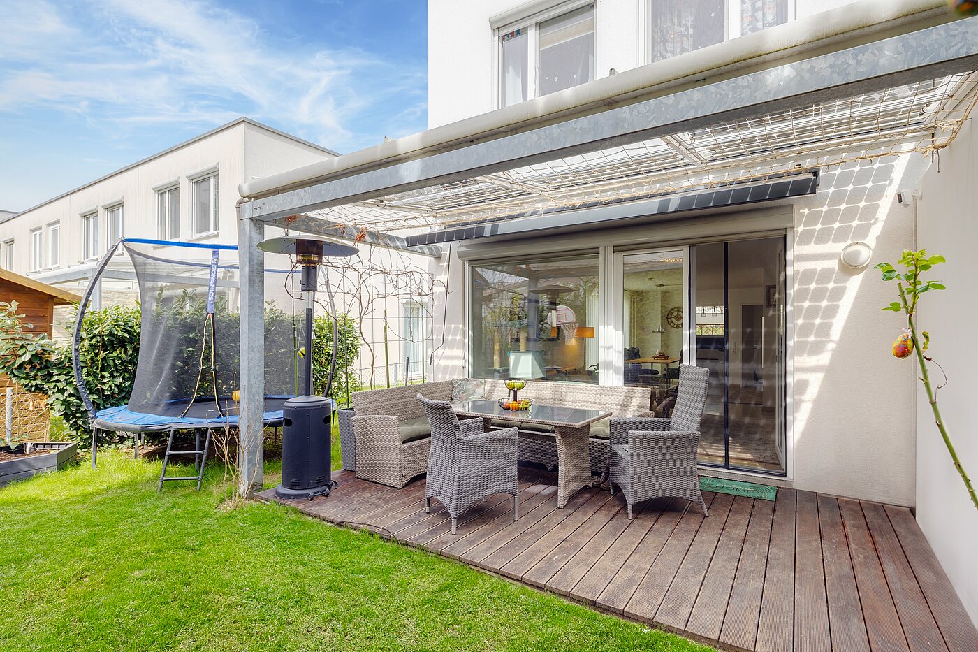 Halvt dobbelthus med 5 Værelser | Unterföhring | 70119 | Sonnige Terrasse