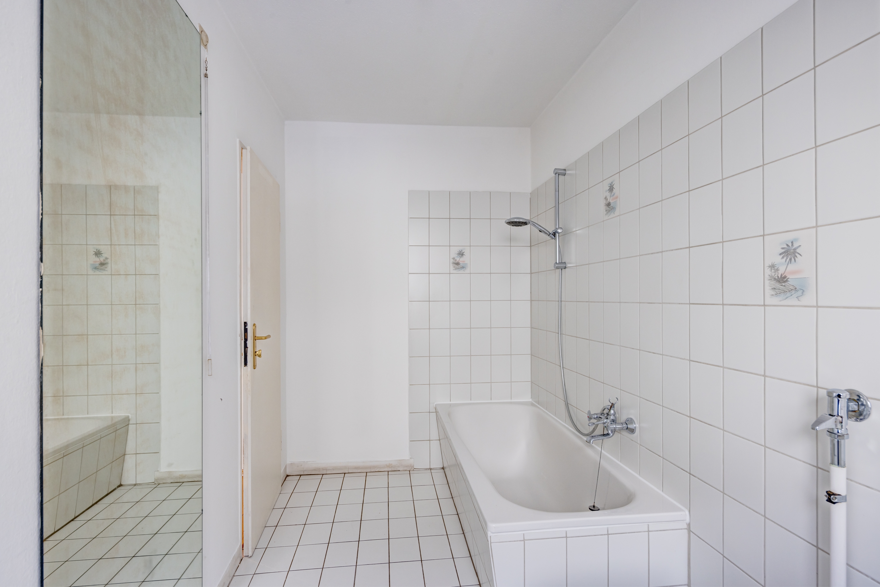 Mezzanin-gulv med 2.5 Værelser | München-Schwabing | 70441 | Bad mit Badewanne | Thumbnail