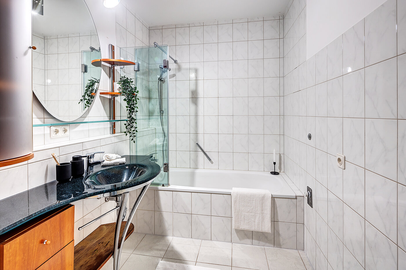 Földszinti lakás a  címen 2.5 Szobák | 70018 | ...Badewanne