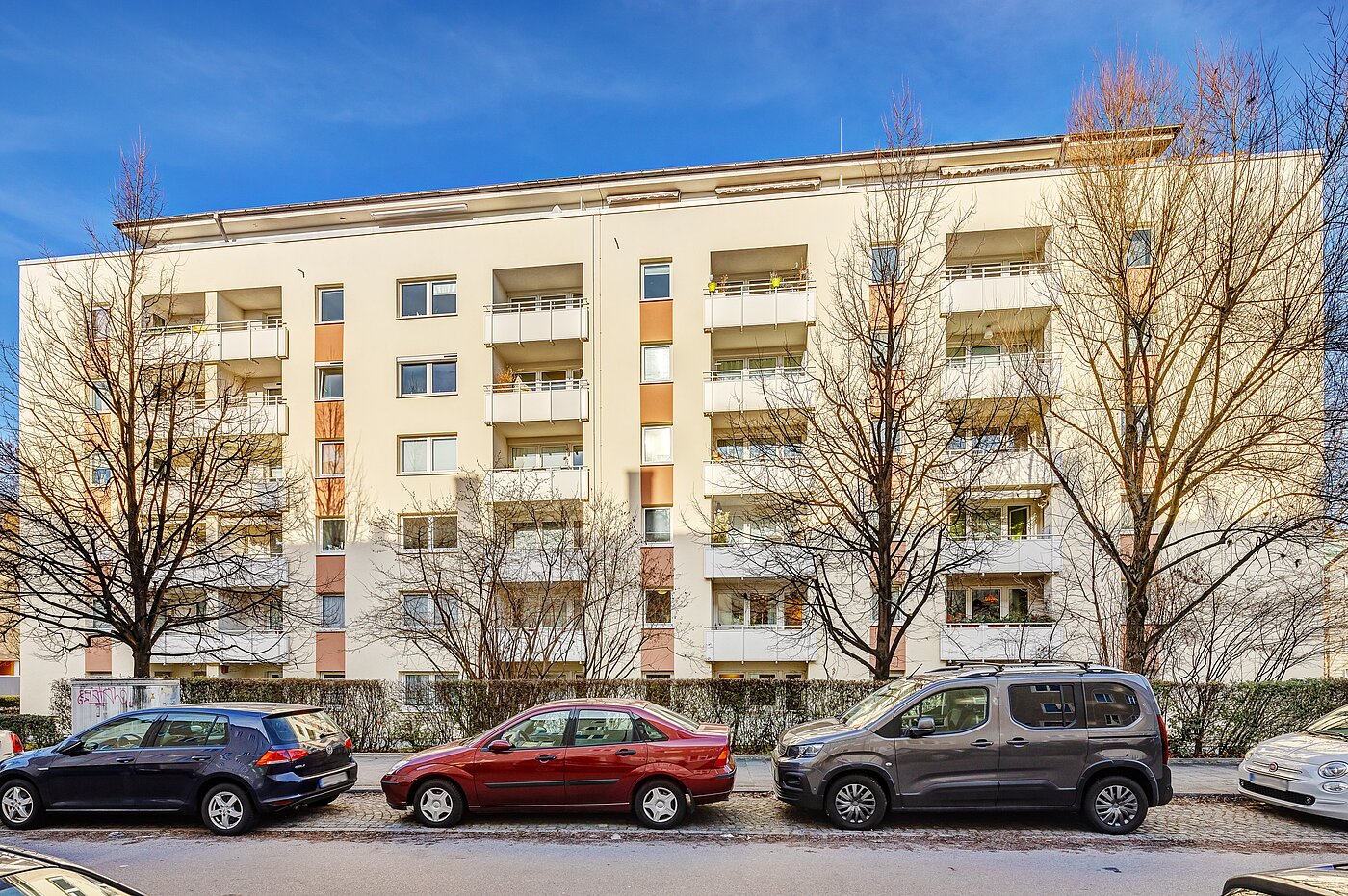 Ravna stran s spletno stranjo . 3 Sobe | München-Bogenhausen | 2112ML3 | gepflegtes Objekt