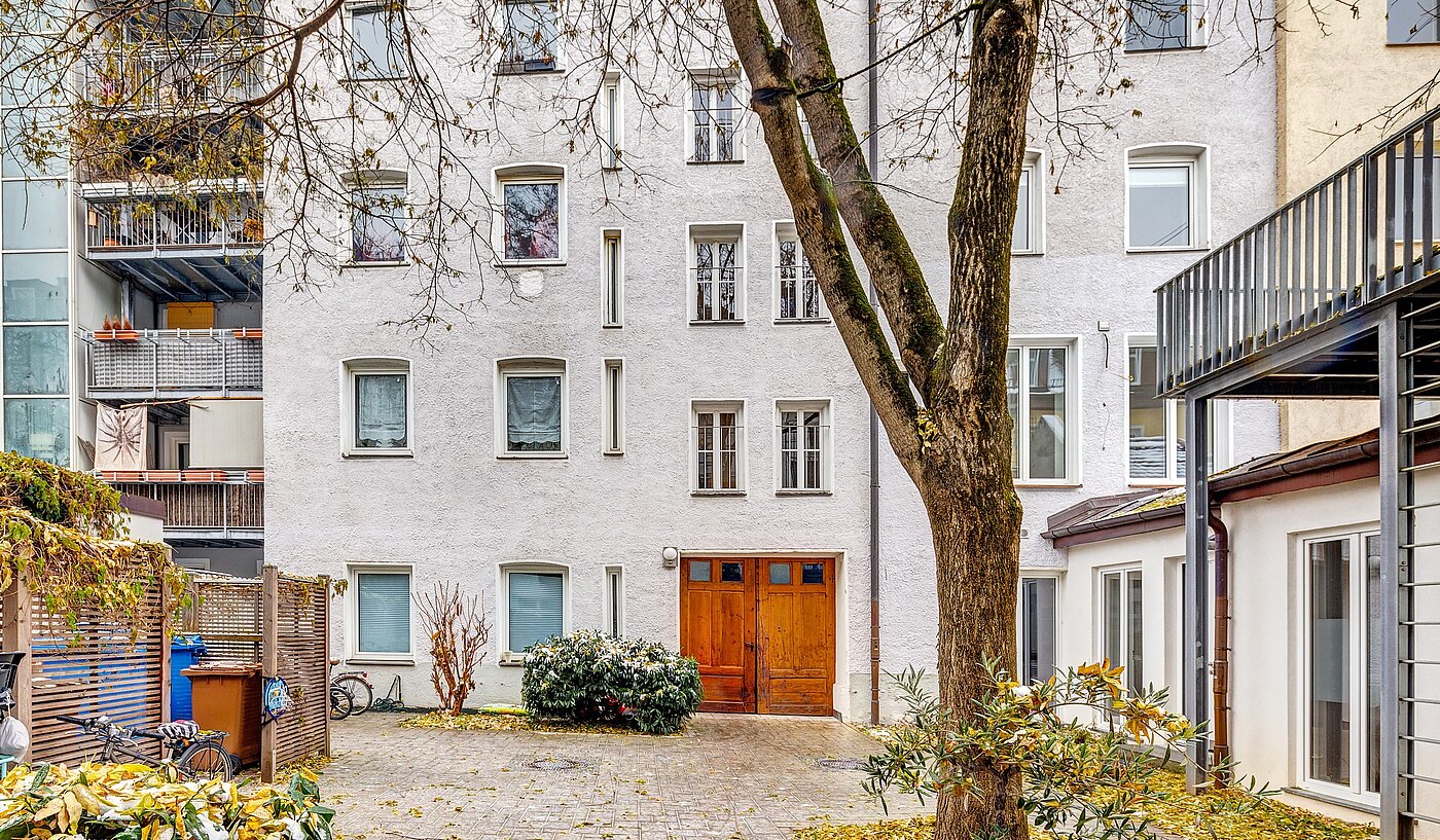 Loft apartment with 1 room | München-Isarvorstadt | 2211ML7 | Blick zum Vordergebäude