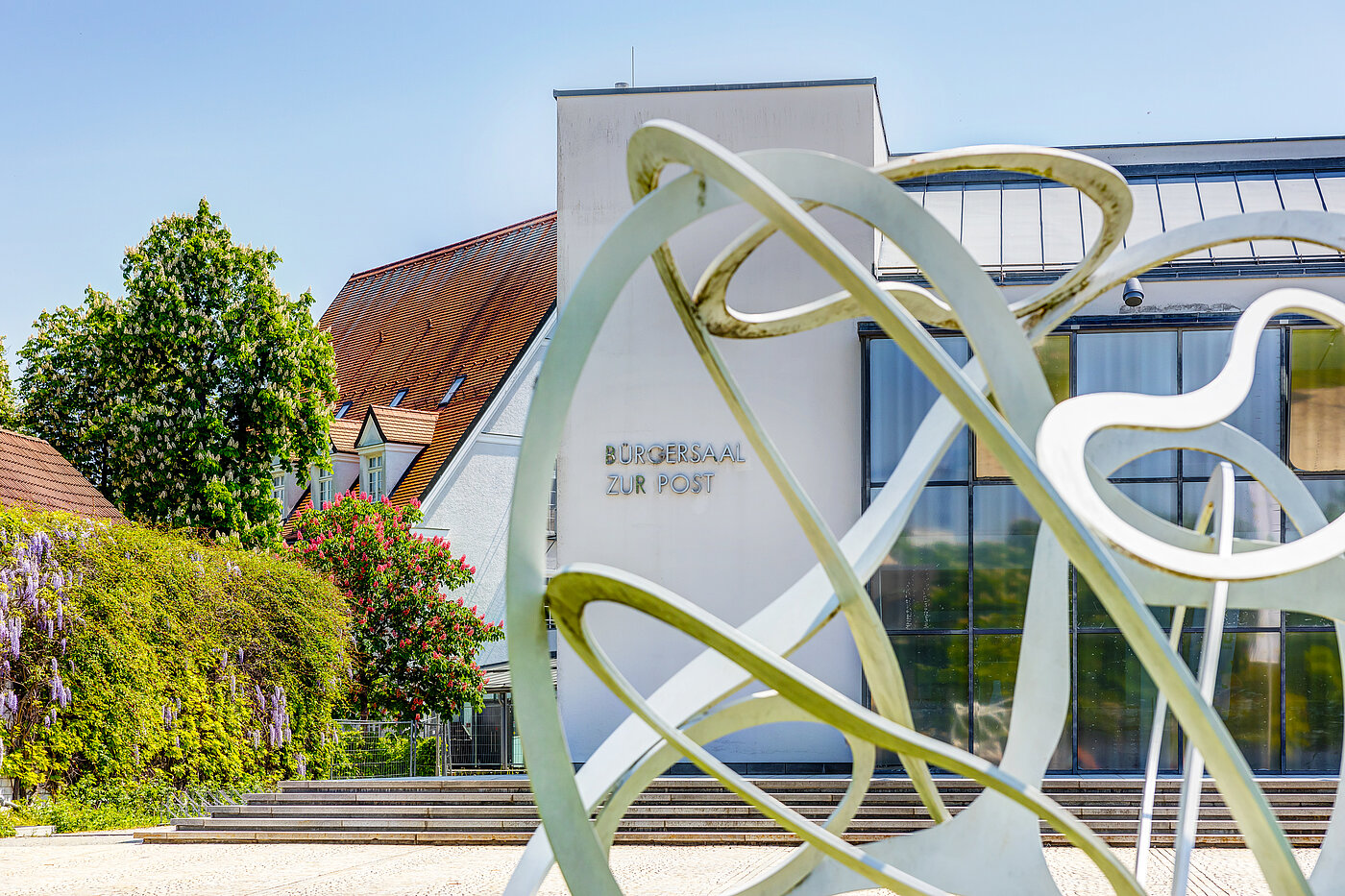 Ravna stran s spletno stranjo . 2 Sobe | Haar | 70426 | Ruhige und...