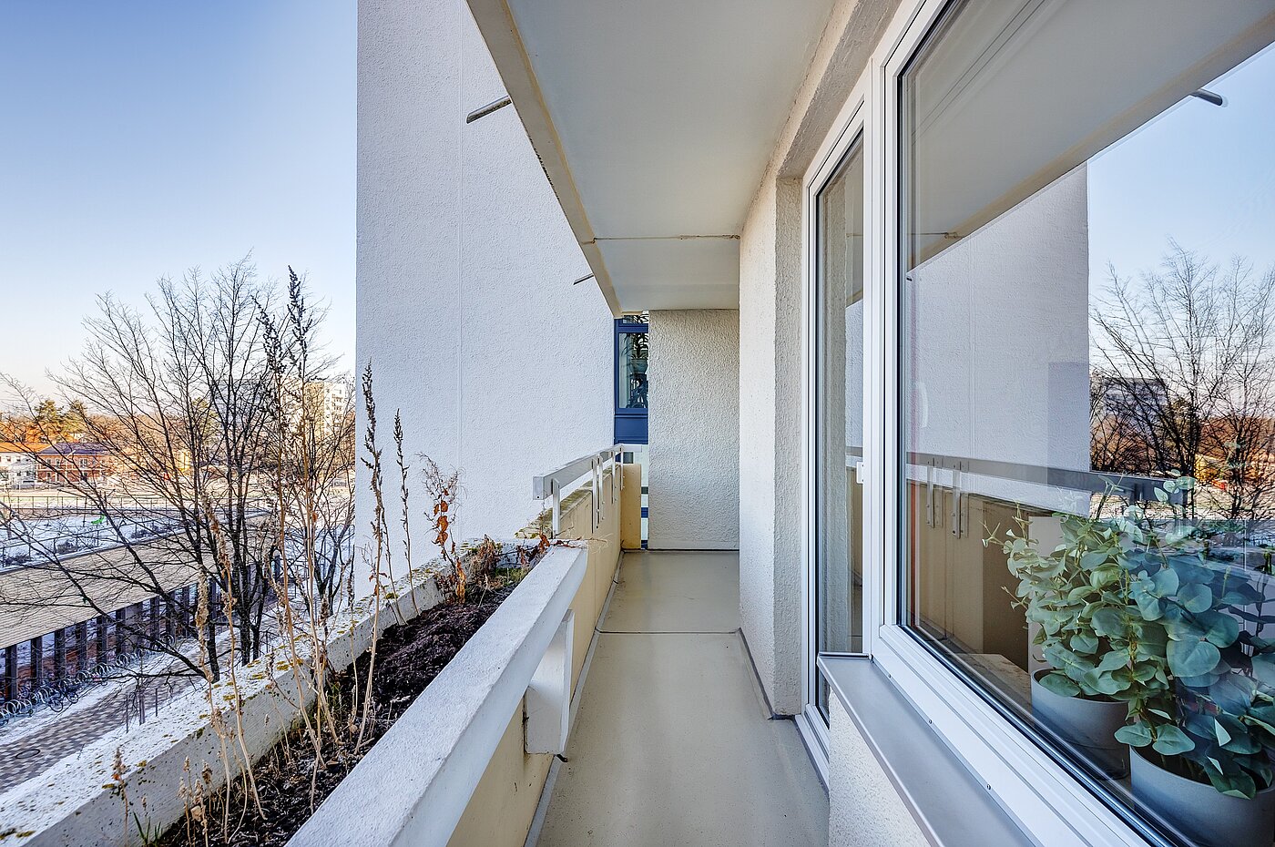 Ploché s 3.5 Izby | Haar | 2201ML5 | ...zur Nordost-Loggia