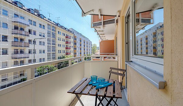 Ravna stran s spletno stranjo . 1 Soba | München-Obergiesing | 70420 | West-Ausrichtung