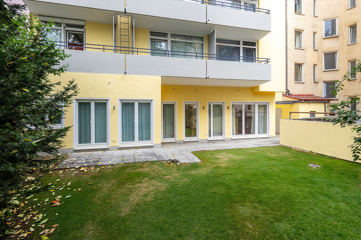 Mieszkanie na parterze z 4 Pokoje | München-Neuhausen | 70471 | Ruhiger Innenhof