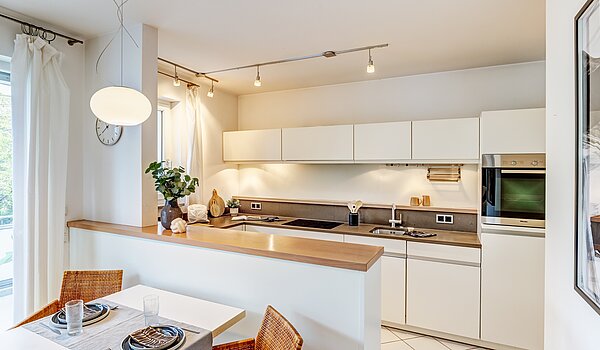 Lapos a  címen 3 Szobák | München-Neuhausen | 70489 | Moderne Küche...