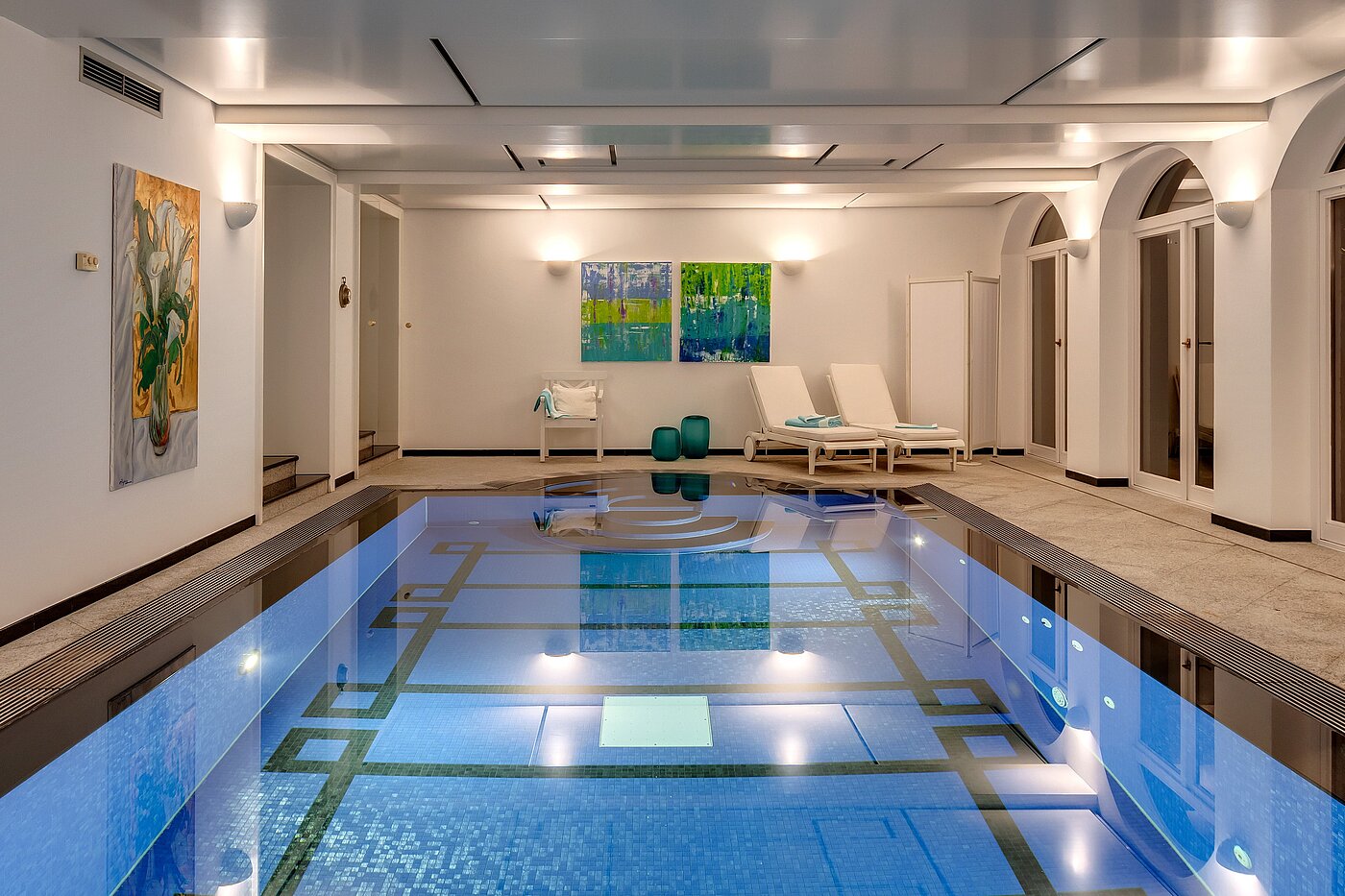 Villa з 9 Кімнати | Reutlingen | 70231 | Indoorpool