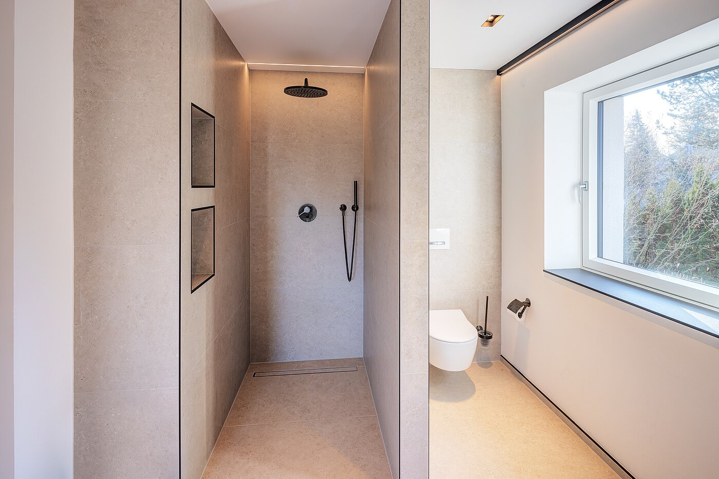 Sarok sorház a  címen 6 Szobák | München-Trudering | 70191 | ...bodengleicher Dusche.