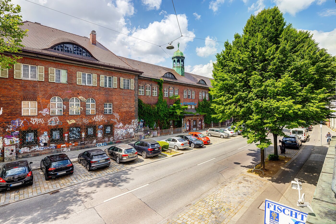 Flad med 2.5 Værelser | München-Isarvorstadt | 70121 | Blick zur Straße