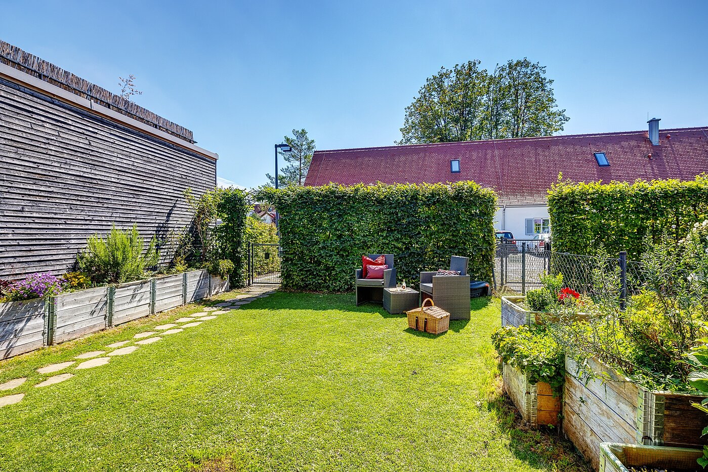 Апартамент на партерния етаж с 3 Стаи | Wolfratshausen | 2208ML1 | ...Garten