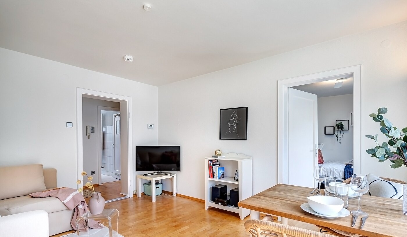 Platt med 1.5 Rum | München-Schwabing | 70014 | Blick zum...