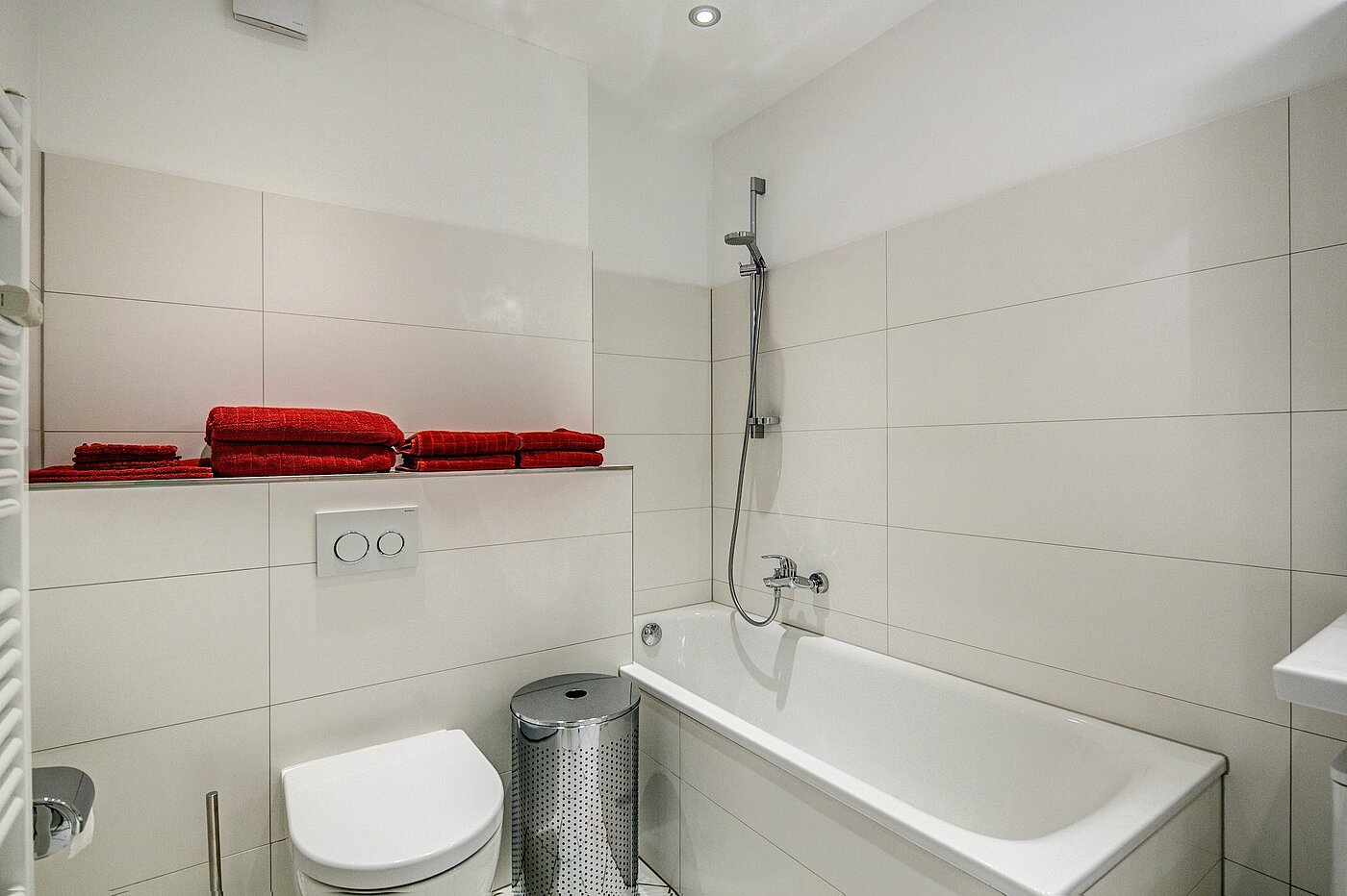 Ploché s 3.5 Pokoje | München-Laim | 1808ML1 | mit Badewanne