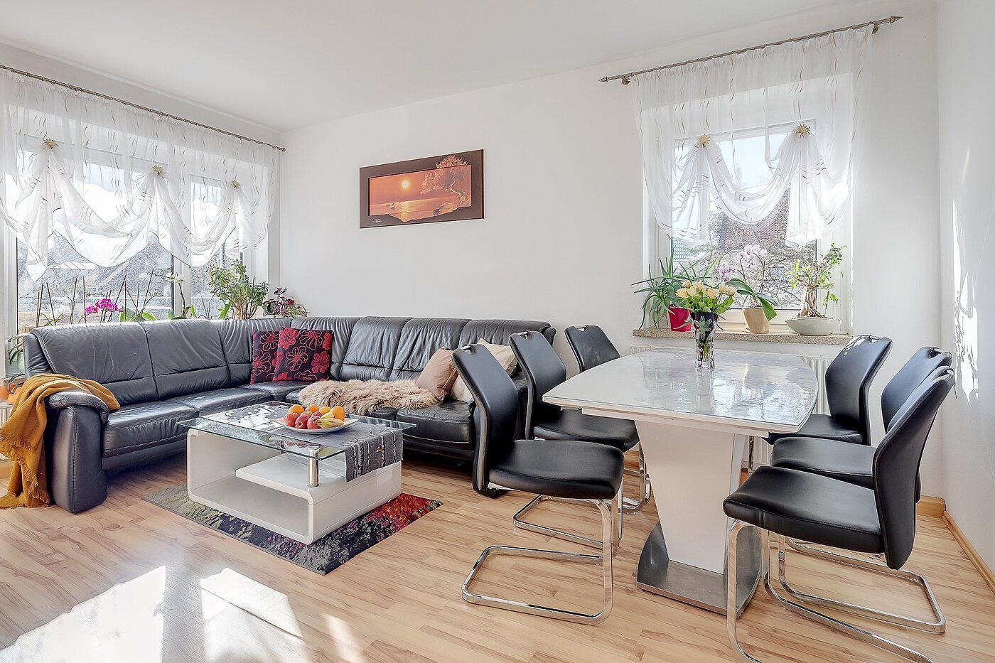 Plat cu 4 Camere | München-Berg am Laim | 2002ML3 | Wohnzimmer mit Essplatz