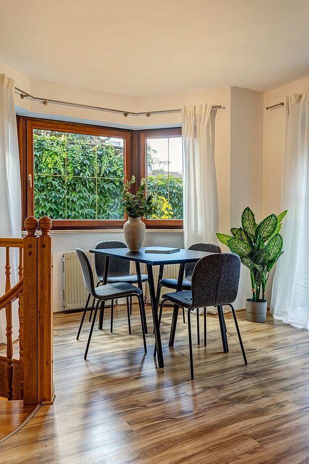 Apartment with 3 room | München-Trudering | 70481 | Gemütlicher Essplatz...