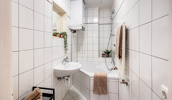 플랫 와 함께 1.5 객실 | München-Neuhausen | 70473 | Schönes...