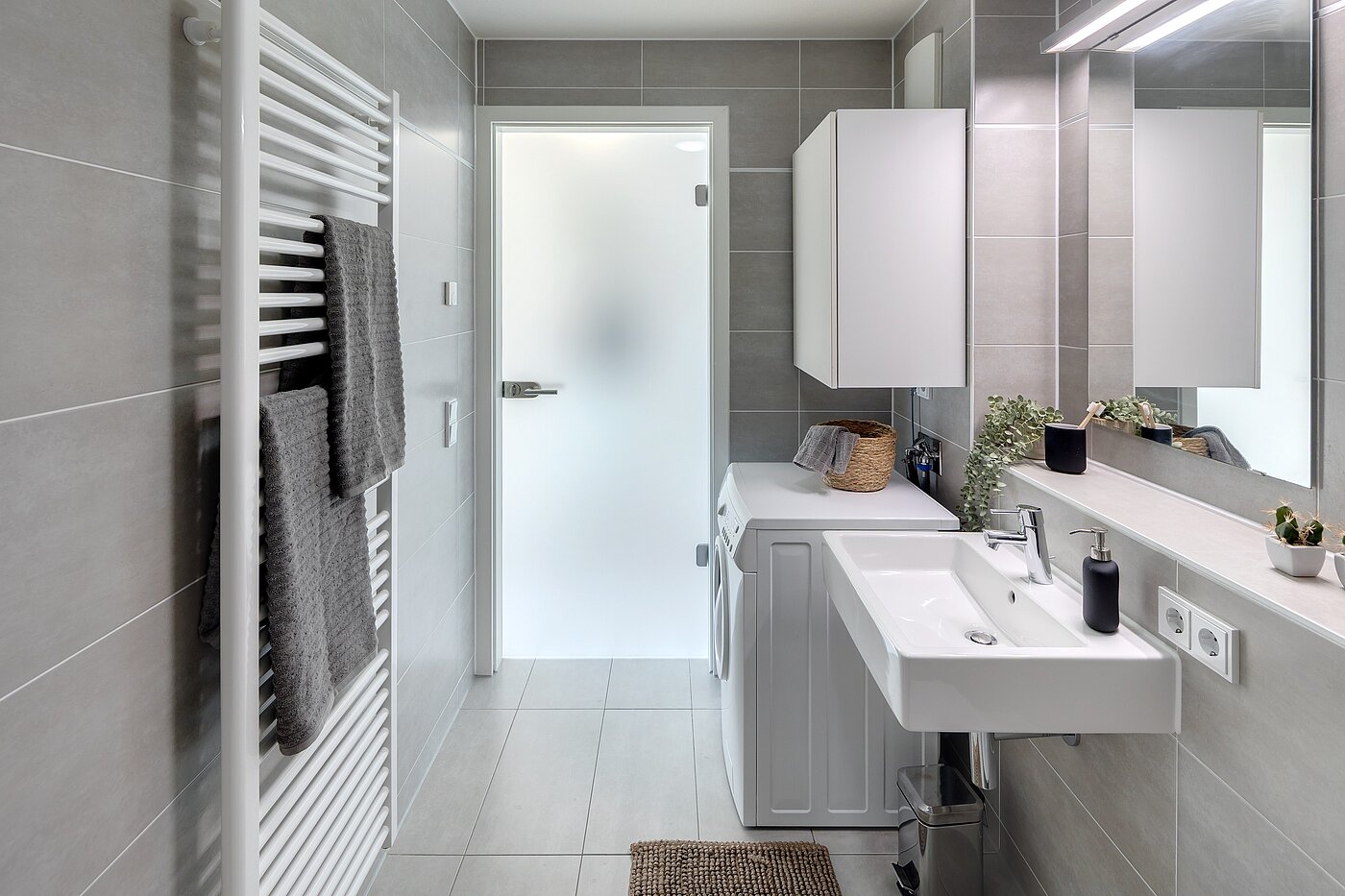 Flad med 2 Værelser | München-Schwabing | 70278 | Waschmaschine im Bad