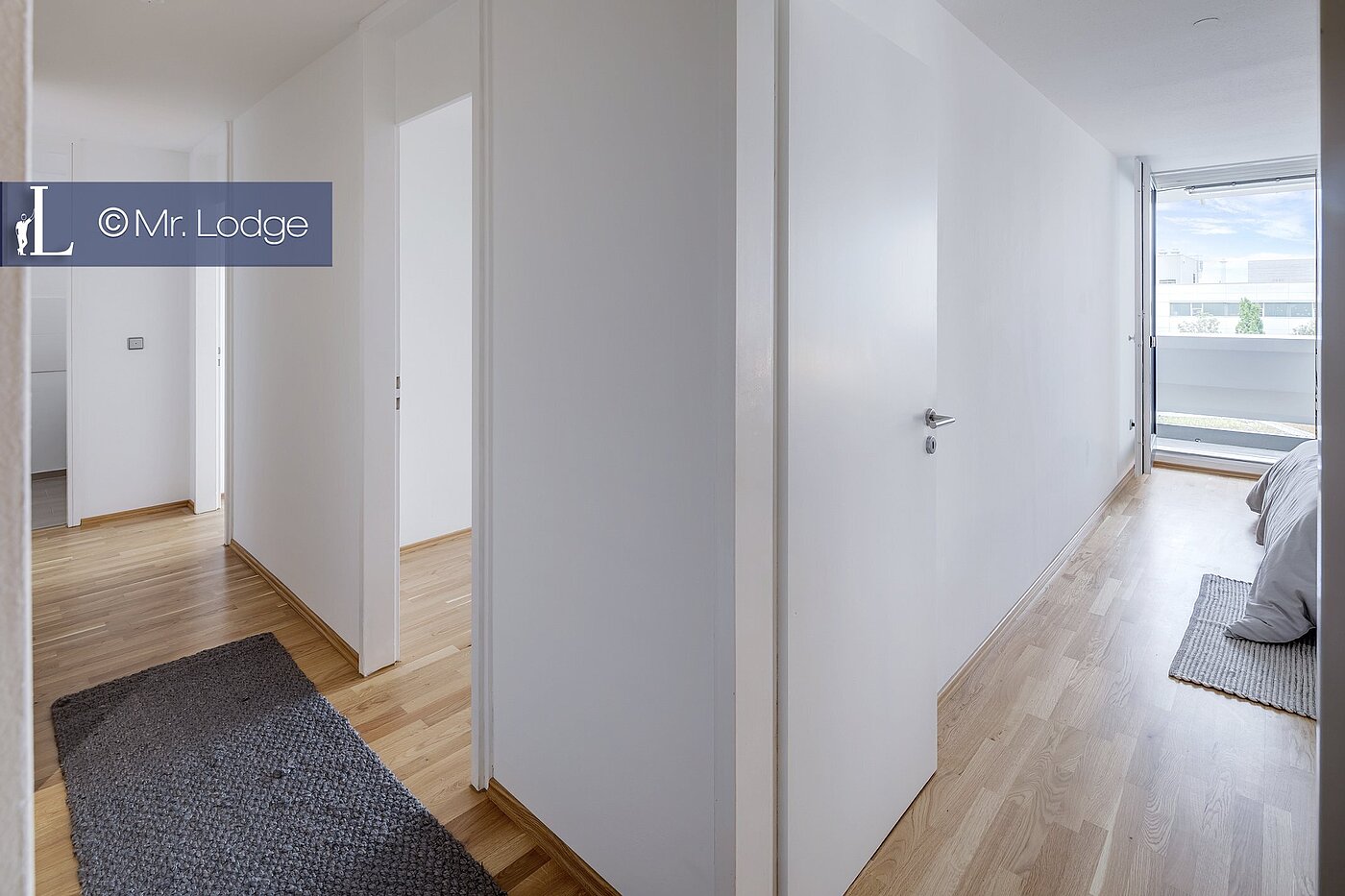 Ploché s 3 Izby | München-Milbertshofen | 1905ML7 | Dielenbereich