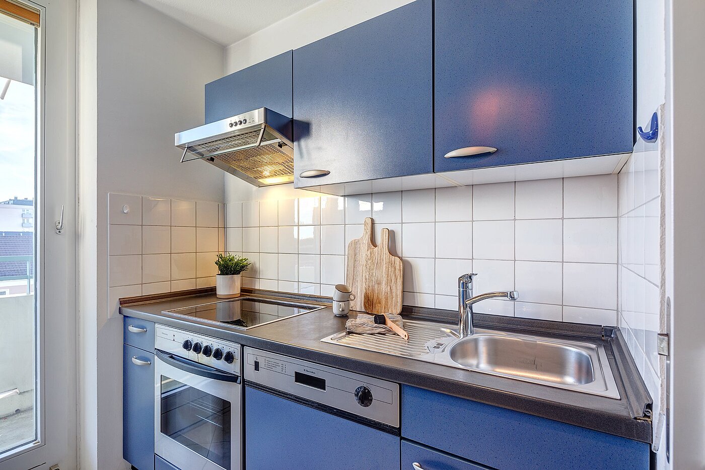 Επίπεδη με 2 Δωμάτια | München-Sendling-Westpark | 2010ML9 | ...voll ausgestattet...