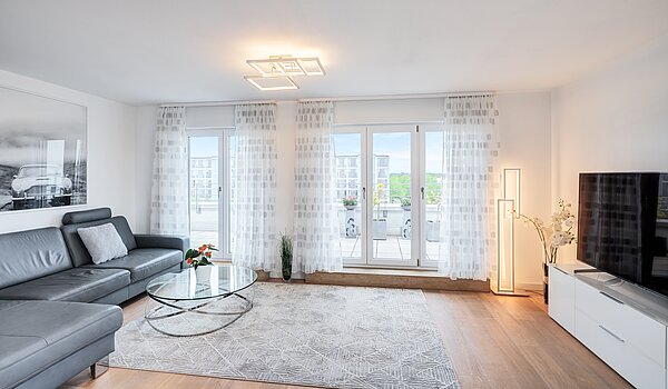 Penthouse με 3 Δωμάτια | München-Riem | 70468 | Stilvoll gestalteter Wohn- und...