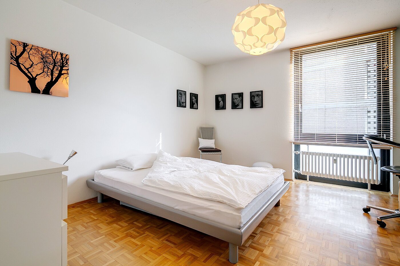 Platt med 2 Rum | München-Schwabing | 2004ML1 | Geräumiges Schlafzimmer