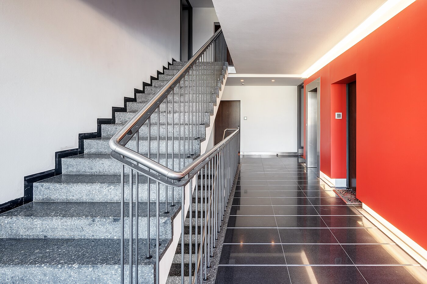 Плоский з 1 Кімната | München-Haidhausen | 70022 | Gepflegtes Treppenhaus