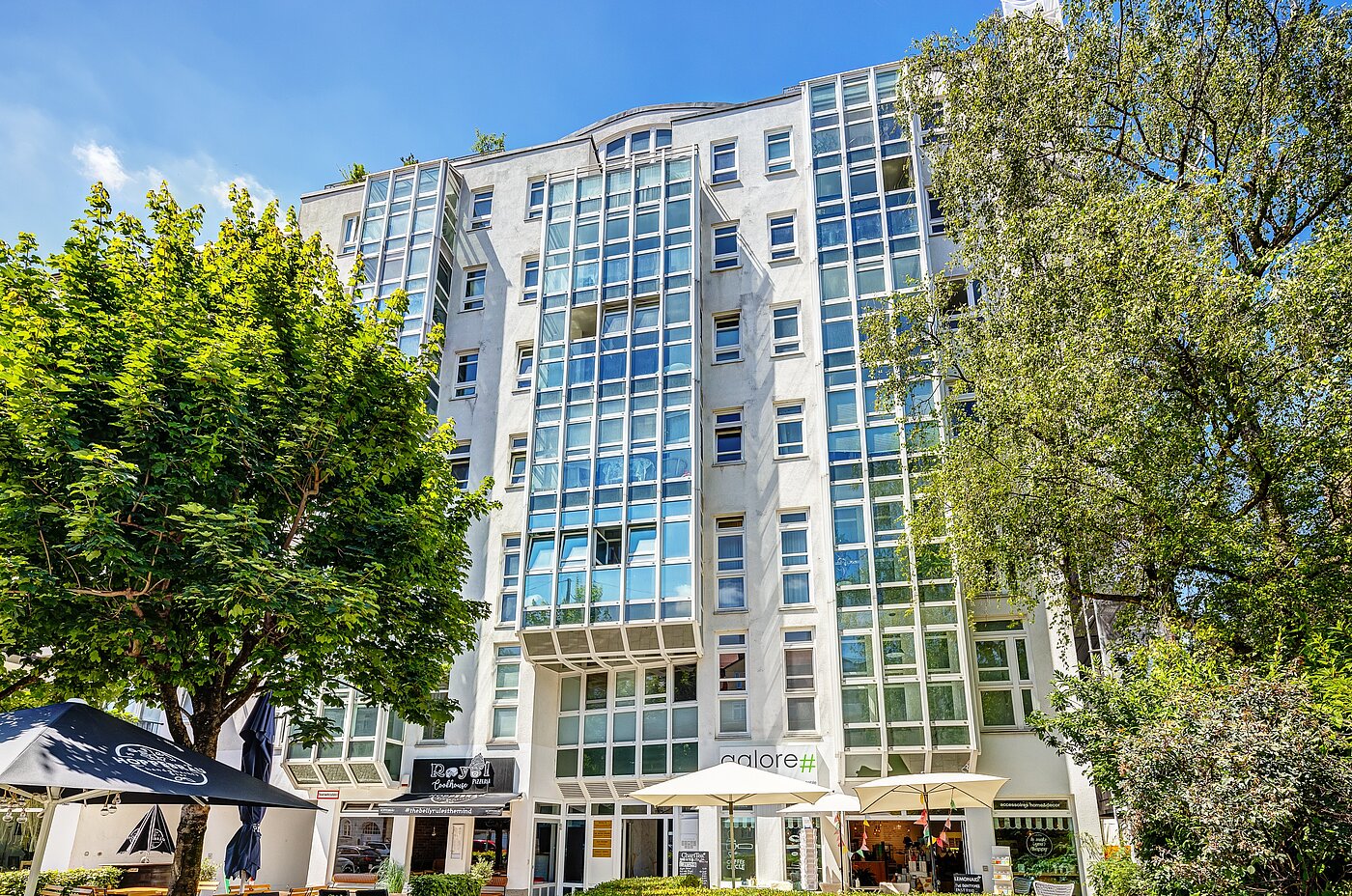 Ploché s 2 Izby | München-Schwabing | 2205ML71 | Außenansicht