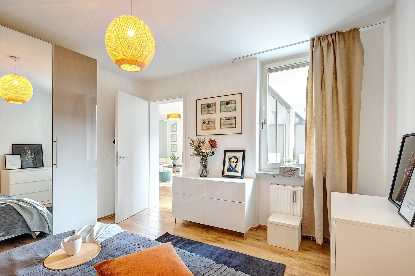 Ploché s 2 Pokoje | München-Maxvorstadt | 70001 | Mit Blick auf den Balkon