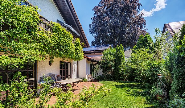 Samostojna hiša s spletno stranjo . 4 Sobe | Neubiberg | 70429 | Garten