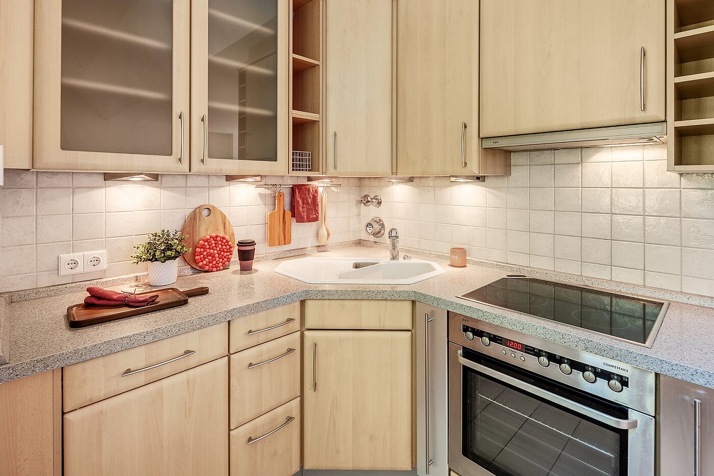 Flad med 3 Værelser | München-Harlaching | 1908ML6 | Küchenzeile