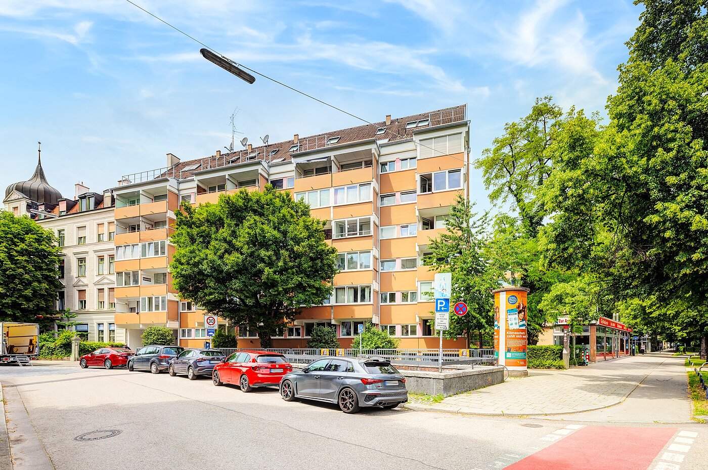 Ploché s 1 Izba | München-Neuhausen | 702271 | Frischer Fassadenanstrich