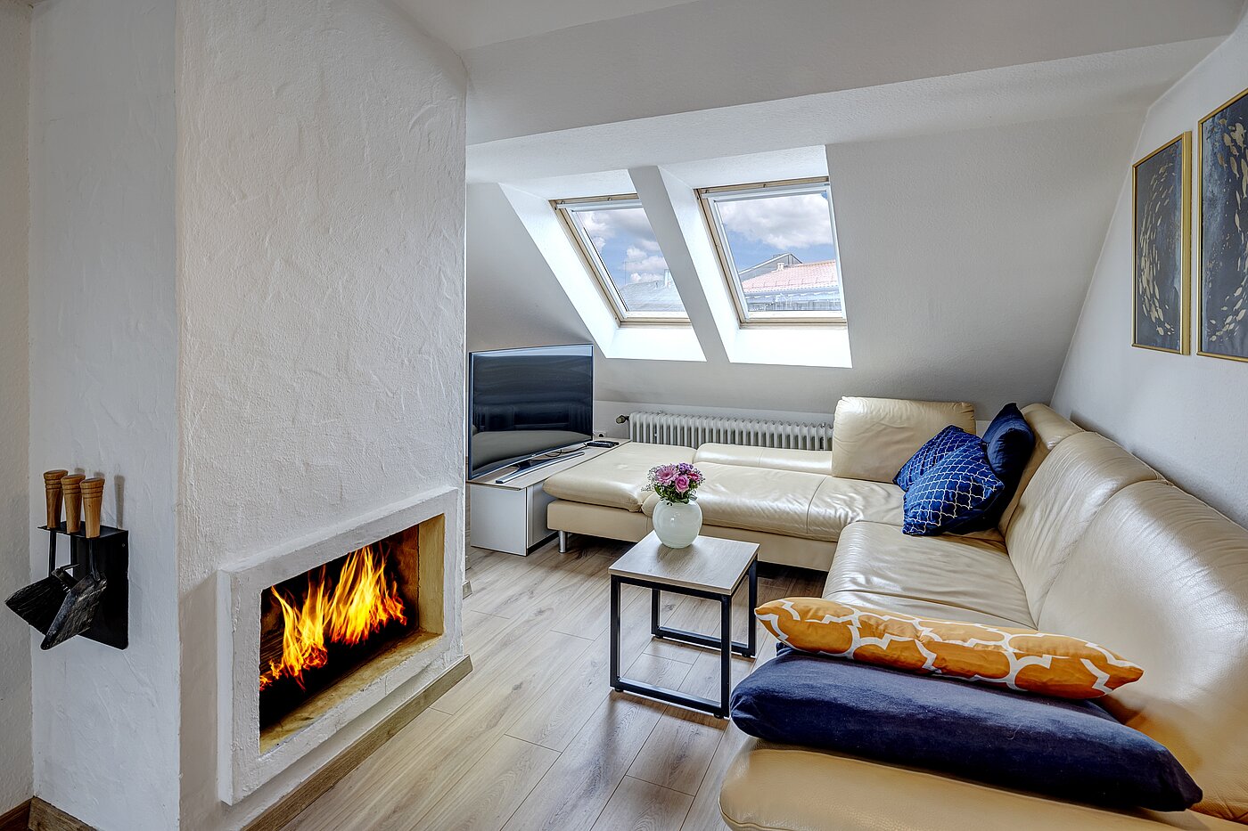 Tetőtéri lakás a  címen 4.5 Szobák | München-Ludwigsvorstadt | 70461 | Wohnen / Essen