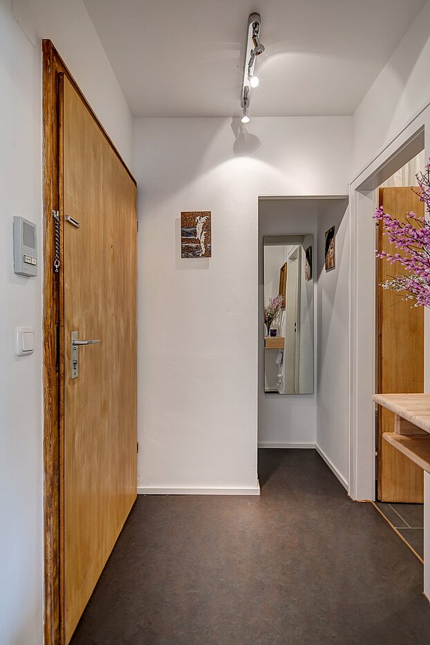 Плосък с 1.5 Стаи | München-Obergiesing | 70136 | Eingangsbereich mit...