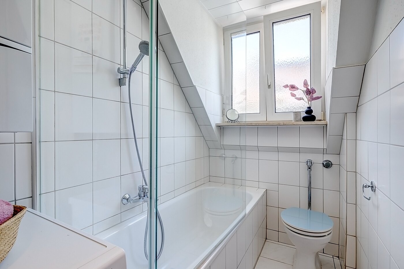 Płaski z 1.5 Pokoje | München-Schwabing | 70014 | Tageslichtbad mit...