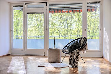 Bogenhausen: Yaşlılara uygun 3,5 odalı daire – yeşil ve merkezi bir yaşam (boş)