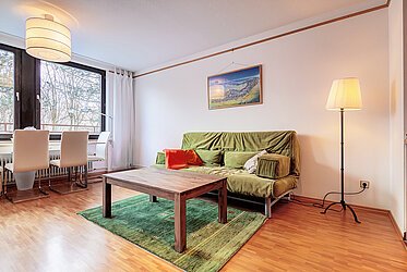 Haidhausen: Balkonlu 2 odalı geniş daire