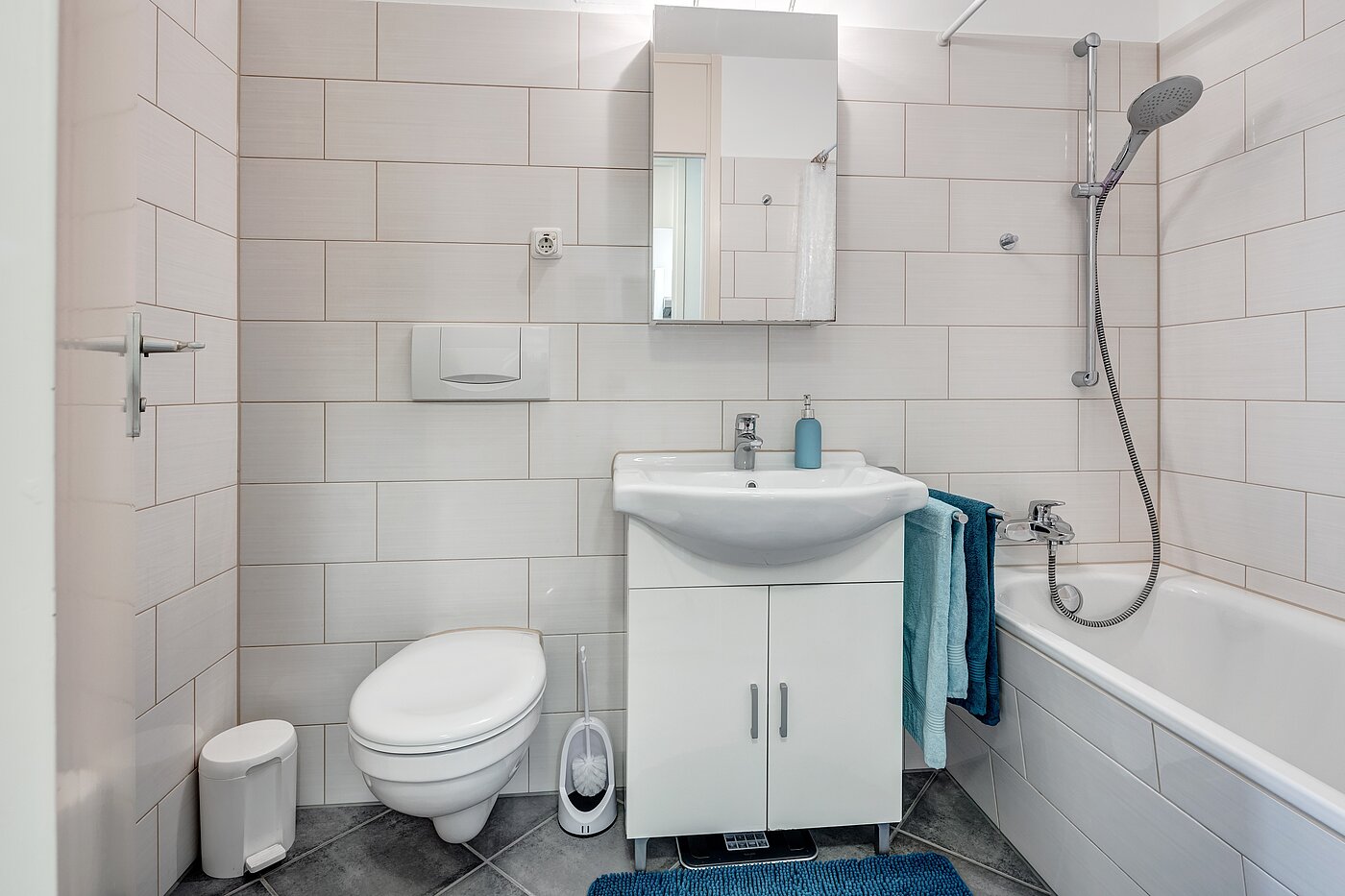 Apartment with 1 room | München-Johanneskirchen | 2204ML7 | ...komplett in weiß gehalten