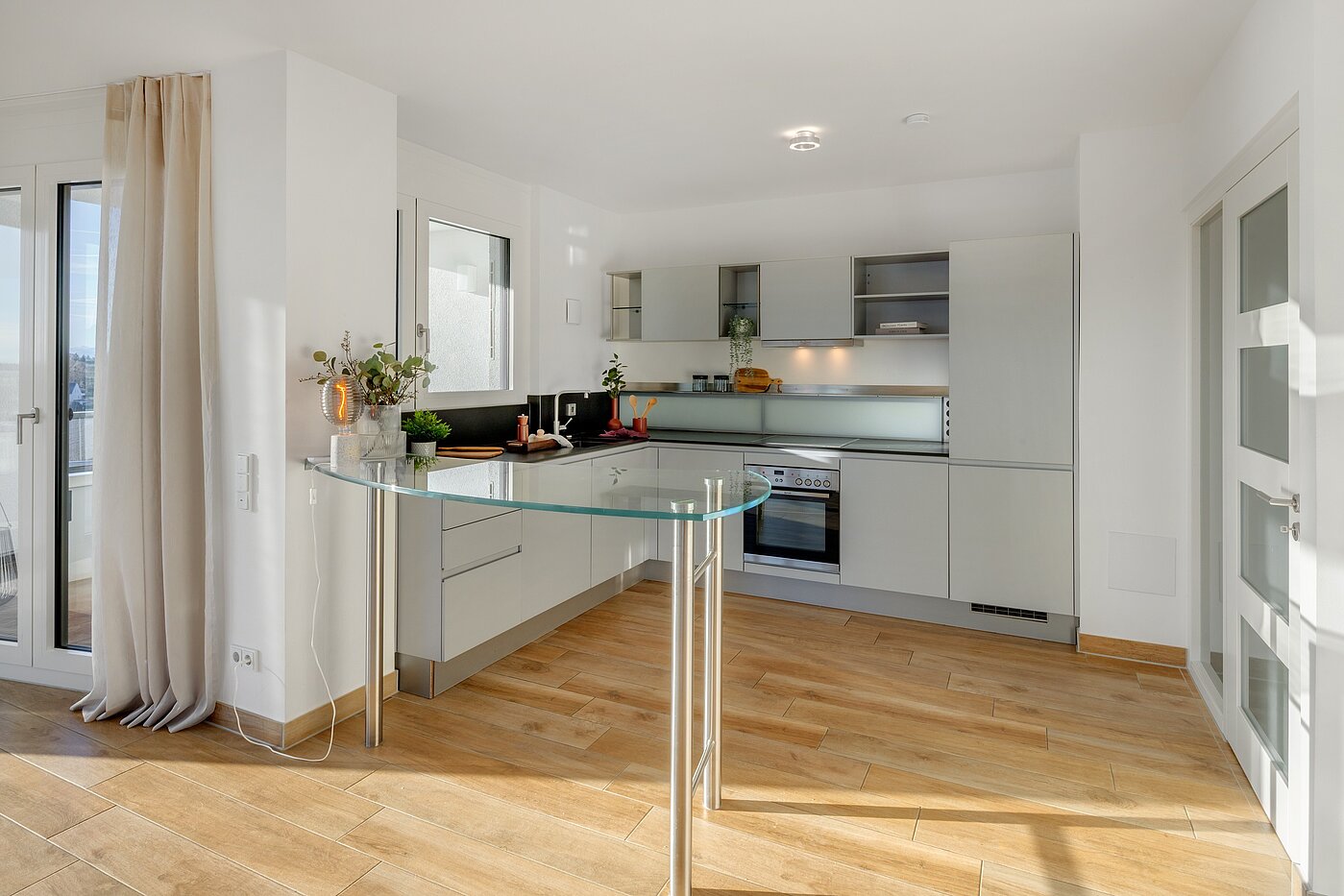 Επίπεδη με 3 Δωμάτια | München-Obersendling | 70260 | Offene Küche