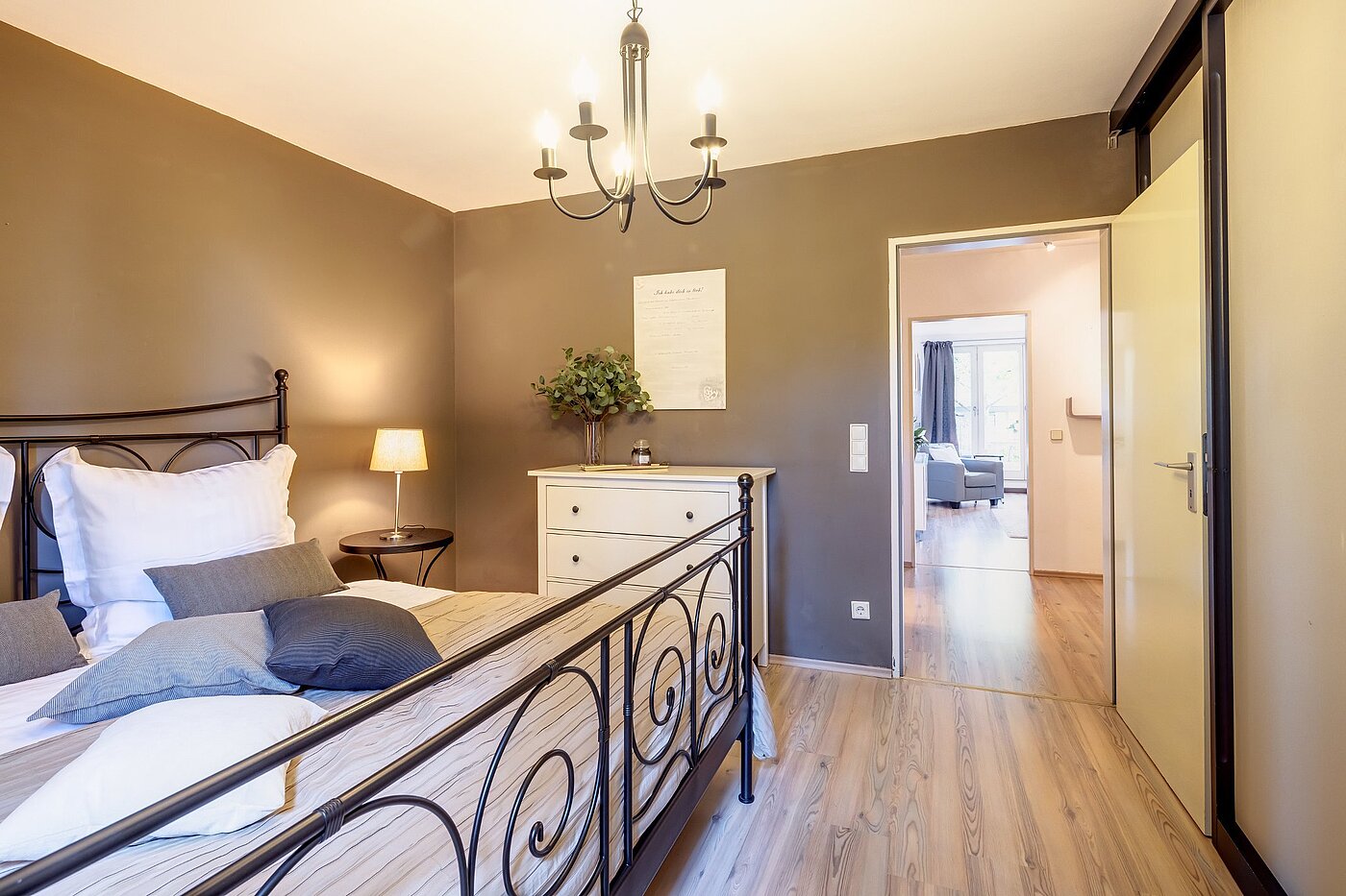 Flad med 2 Værelser | München-Nymphenburg | 2107ML3 | sehr geräumig...