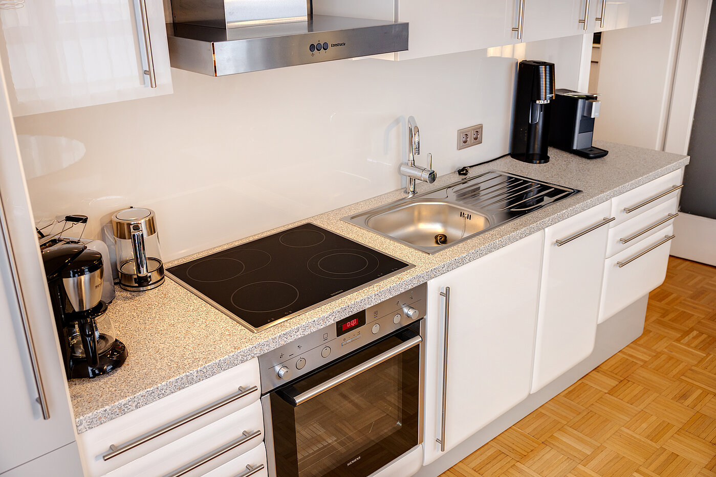 Ισόγειο διαμέρισμα με 2 Δωμάτια | 70219 | ...mit Backofen und Cerankochfeld