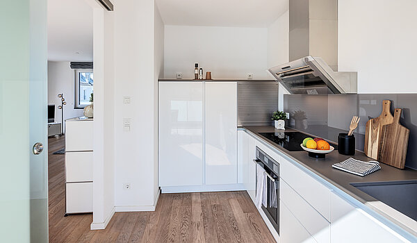 Penthouse s spletno stranjo . 2 Sobe | München-Bogenhausen | 70385 | ...Zugang zur Küche