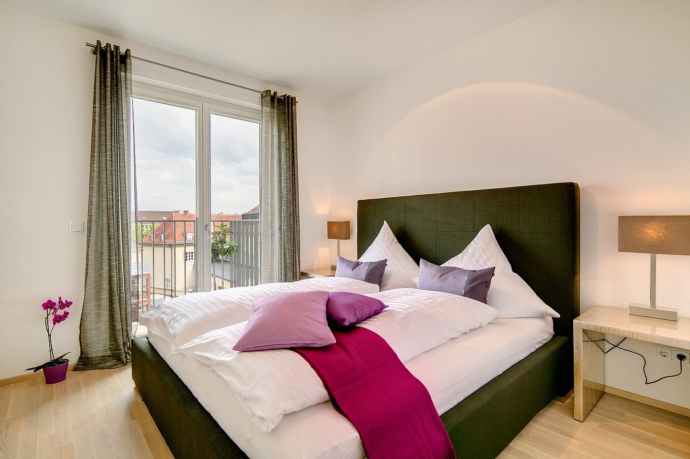 Ploché s 2 Izby | München-Maxvorstadt | 70023 | Schlafzimmer mit...