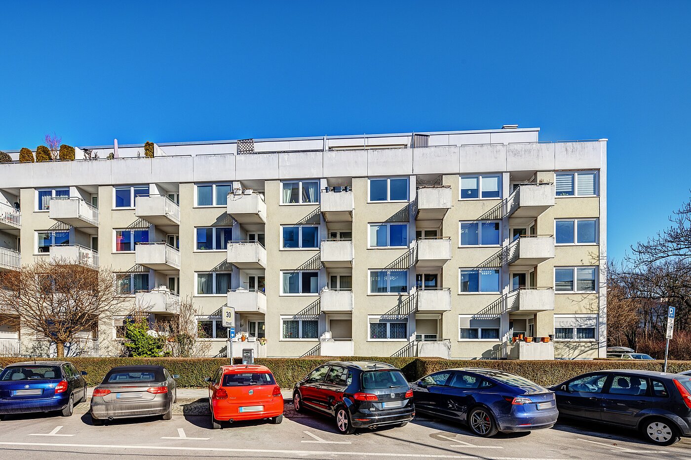 Плосък с 1 Стая | München-Neuhausen | 2301ML8 | Ansicht von der Straße aus