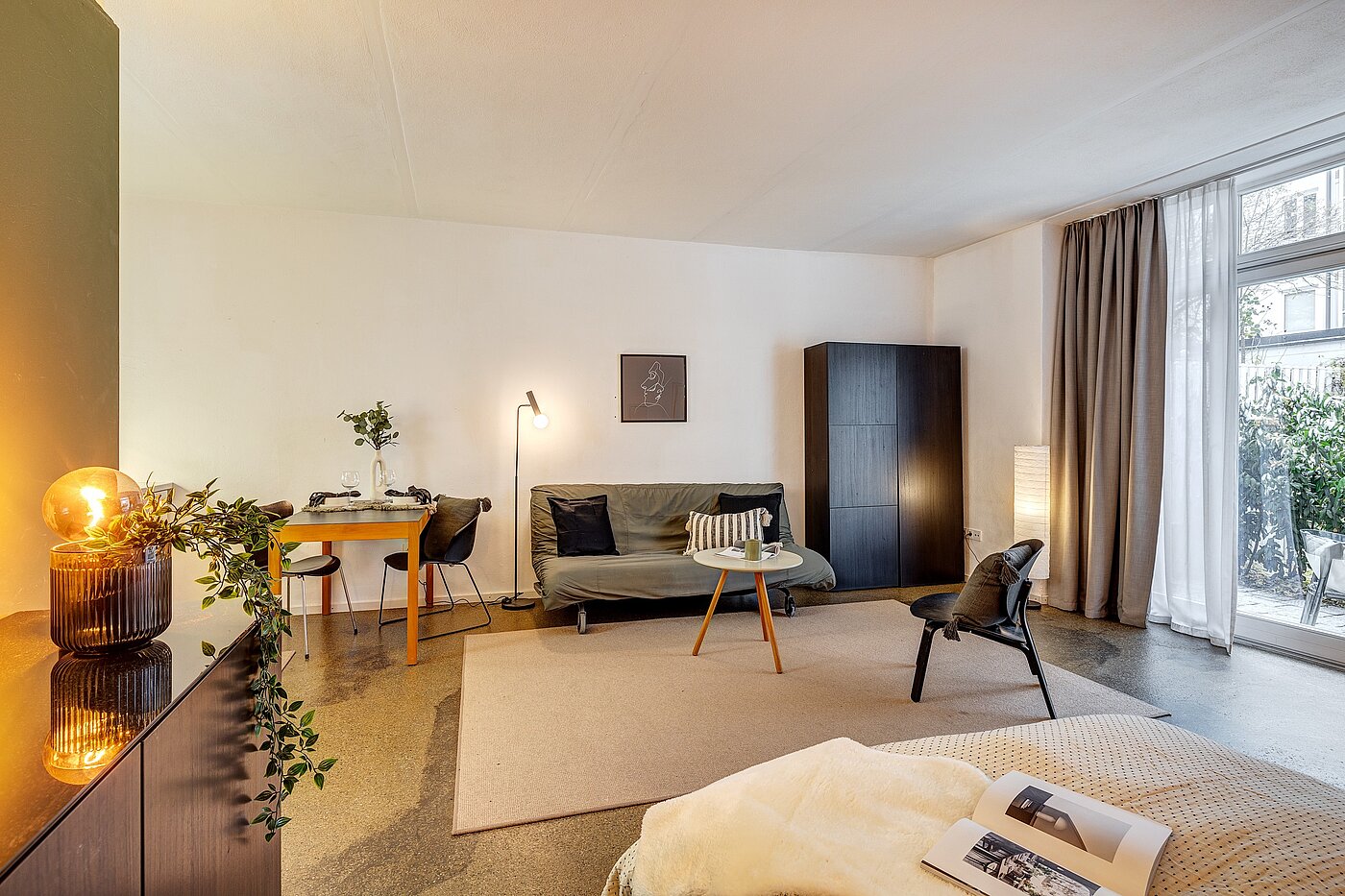 Apartament na poddaszu z 1 Pokój | München-Isarvorstadt | 2211ML7 | Strukturierte Aufteilung: Wohnen, Schlafen und...