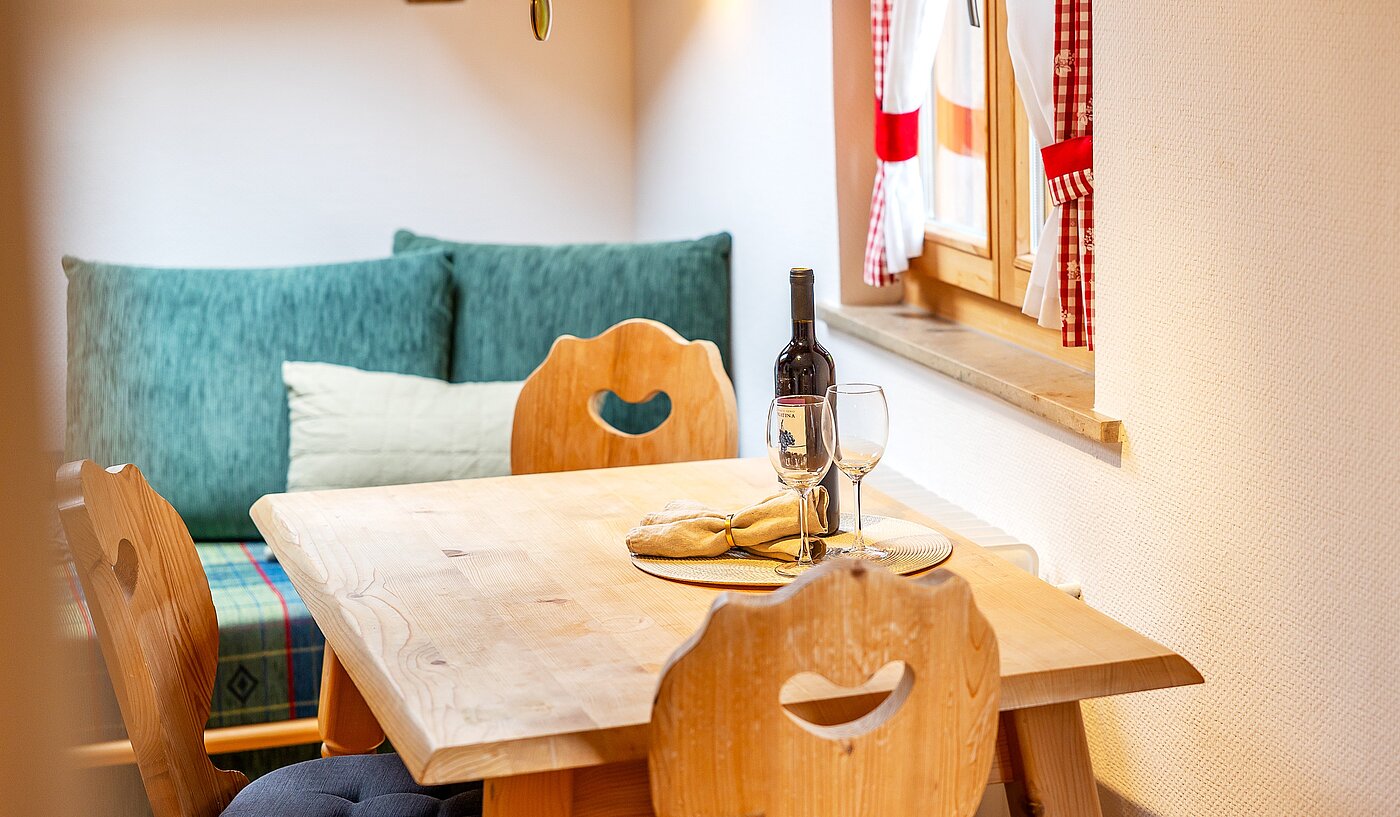 다락방 평면 와 함께 2 객실 | Bad Wiessee | 70017 | Esstisch