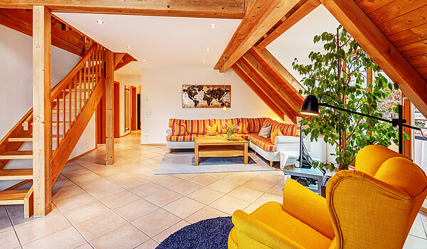 Mezonetno stanovanje s spletno stranjo . 3.5 Sobe | München-Trudering | 70391 | Wohnzimmer