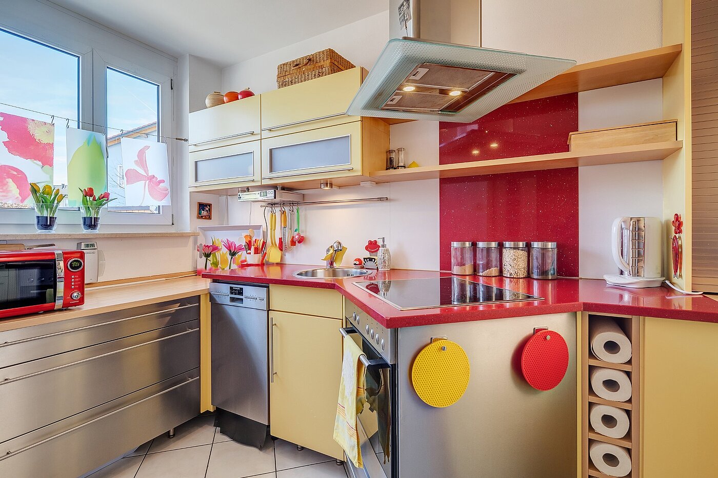 Mezonetno stanovanje s spletno stranjo . 4 Sobe | Olching | 1903ML1 | Küche mit Fenster